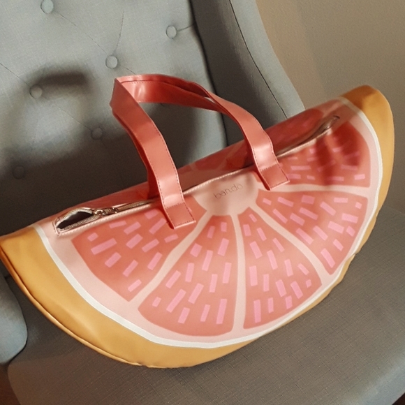 ban.do Handbags - Ban.do Super chill cooler bag